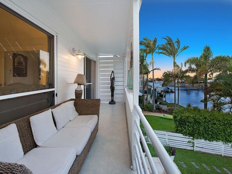3/2-4 Admirals Ct, Mooloolaba QLD 4557