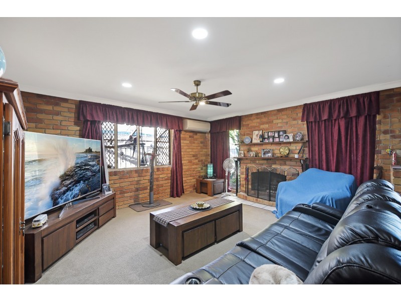 37 Currimundi Road, Currimundi QLD 4551