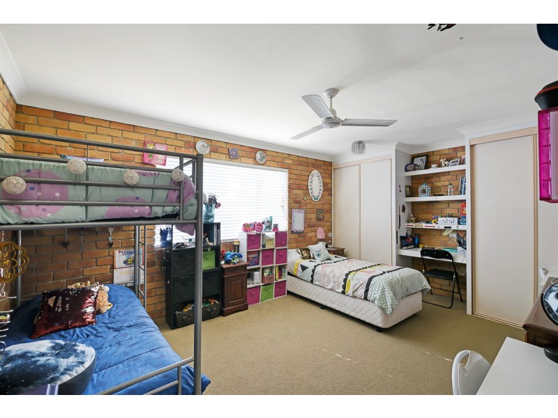 37 Currimundi Road, Currimundi QLD 4551