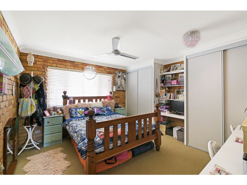 37 Currimundi Road, Currimundi QLD 4551