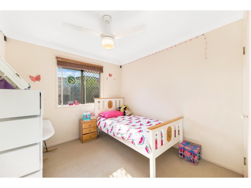1 Kingma Cres, Caboolture QLD 4510