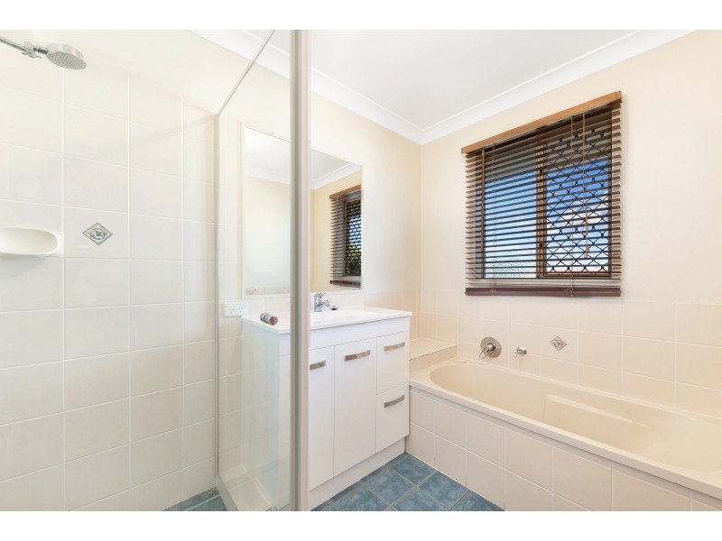 1 Kingma Cres, Caboolture QLD 4510
