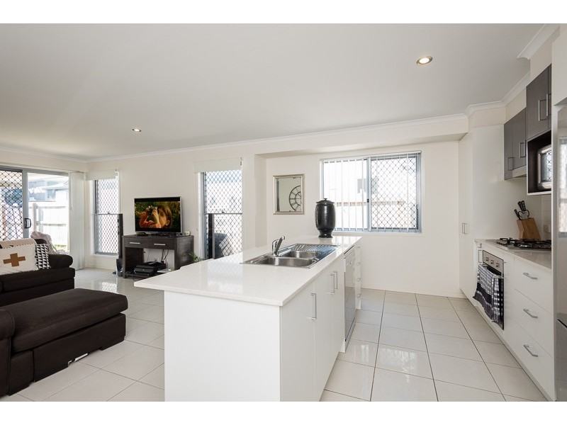 12 Curtis St, Mountain Creek QLD 4557