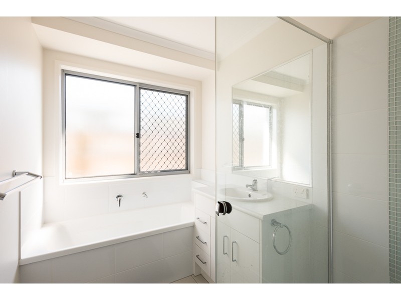 12 Curtis St, Mountain Creek QLD 4557