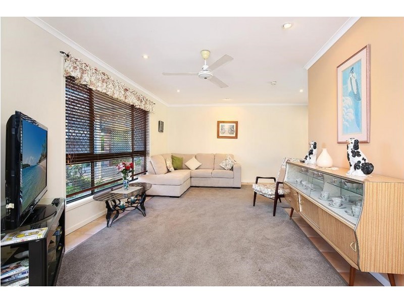 27 Carrothool Place, Mooloolaba QLD 4557