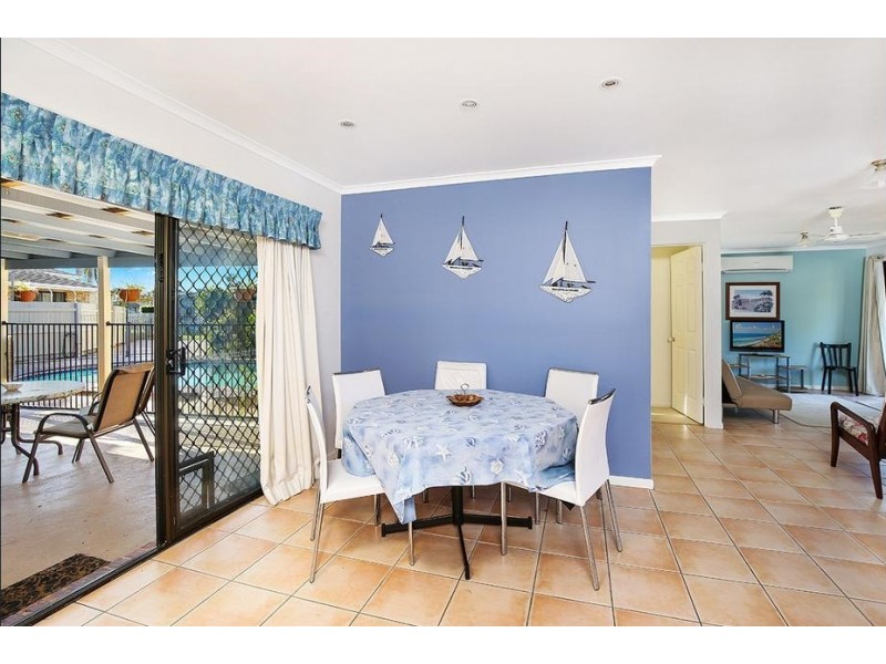 27 Carrothool Place, Mooloolaba QLD 4557