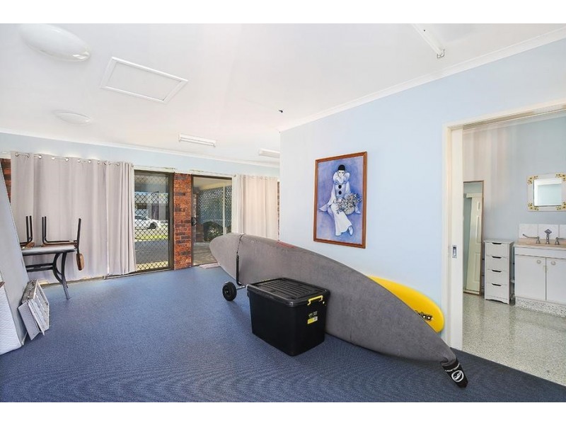 27 Carrothool Place, Mooloolaba QLD 4557