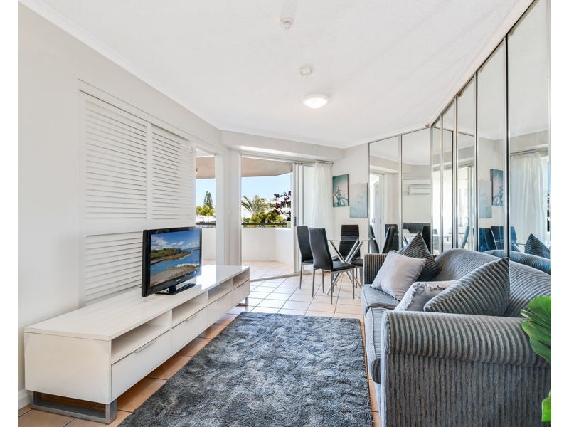255 180 Alexandra Parade, Alexandra Headland QLD 4572