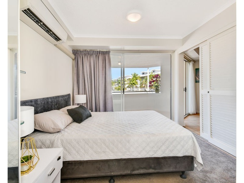 255 180 Alexandra Parade, Alexandra Headland QLD 4572