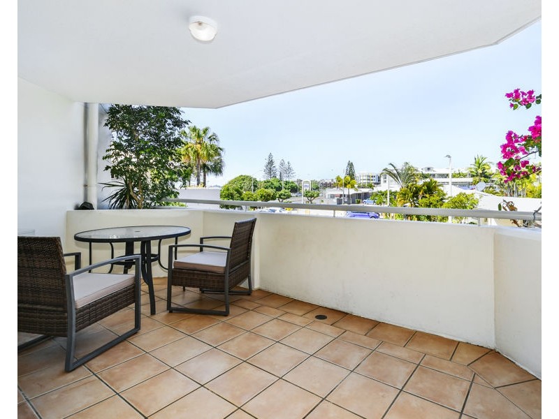255 180 Alexandra Parade, Alexandra Headland QLD 4572