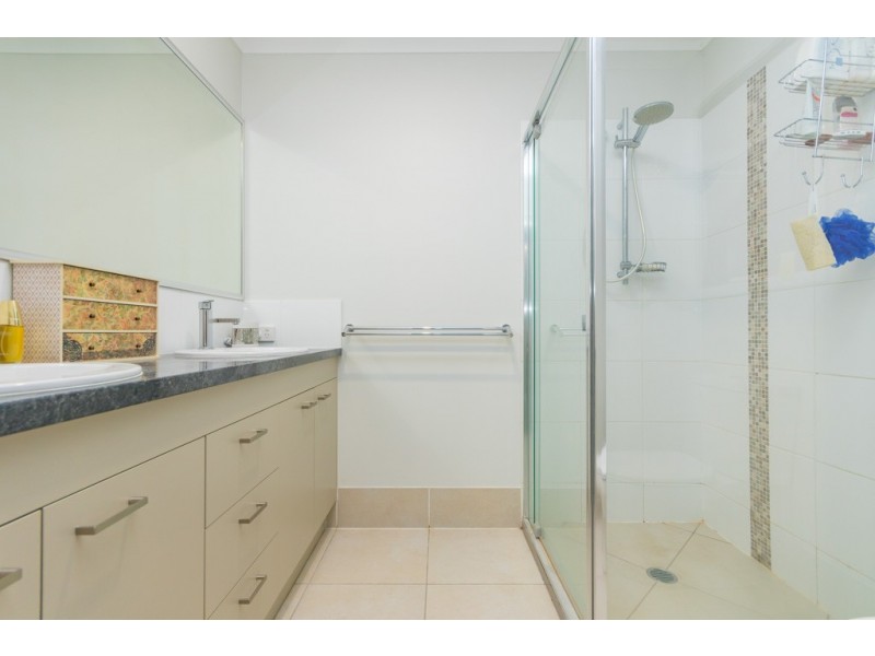 35 Dickson Crescent, North Lakes QLD 4509