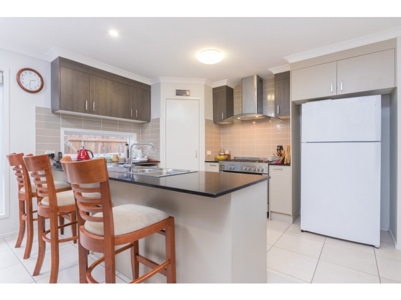 35 Dickson Crescent, North Lakes QLD 4509