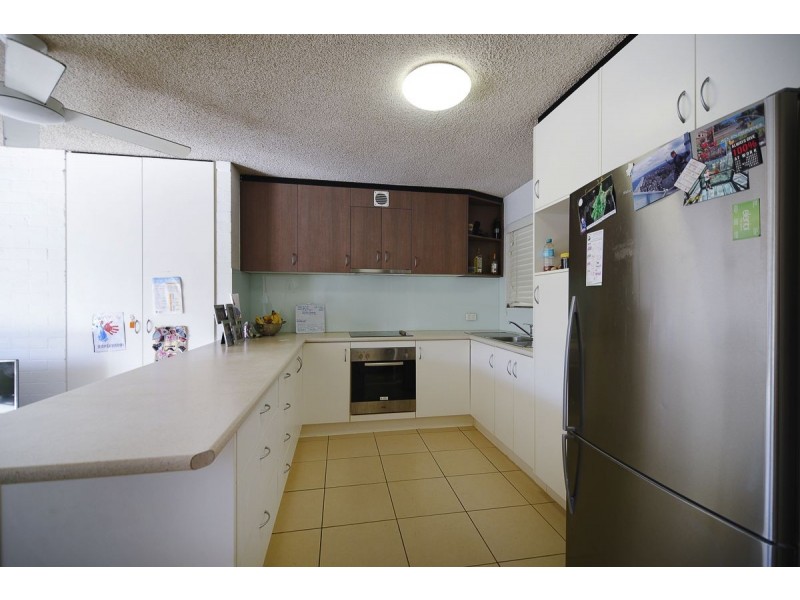 2/9 Pacific Terrace, Alexandra Headland QLD 4572