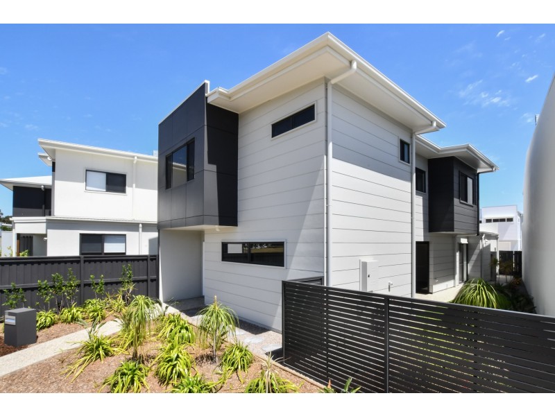 11 Claremont Drive, Maroochydore QLD 4558