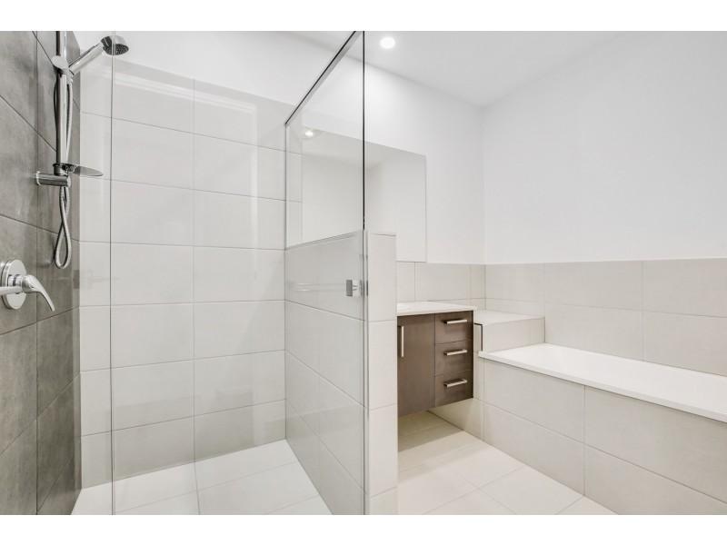 11 Claremont Drive, Maroochydore QLD 4558