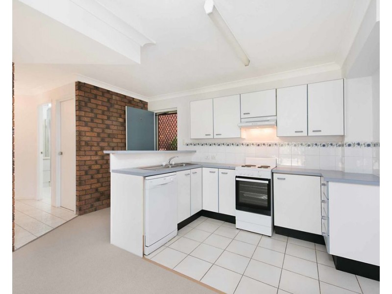 2/19 Muraban Street, Mooloolaba QLD 4557