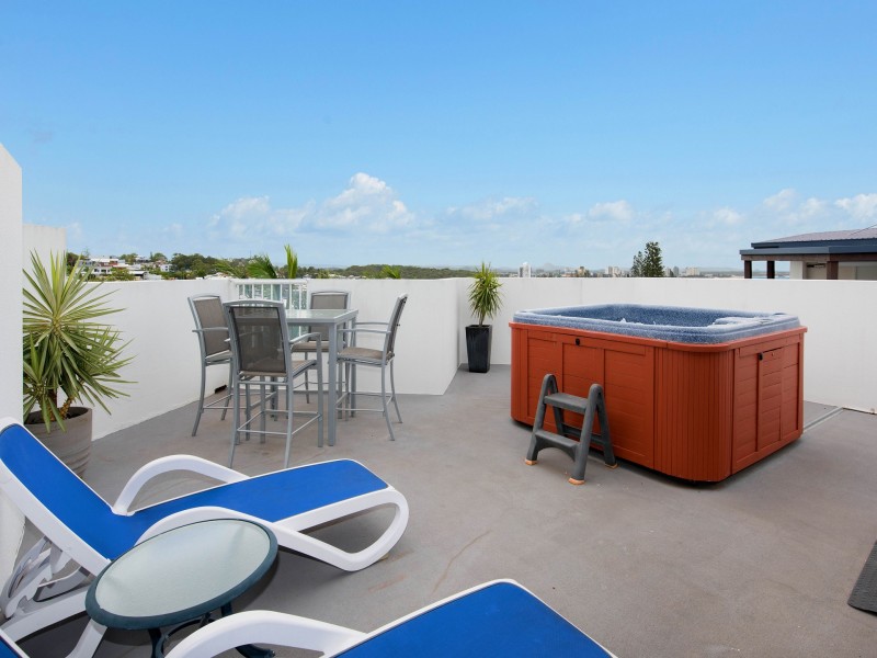 15/10 Edward Street, Alexandra Headland QLD 4572