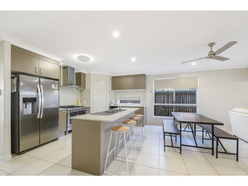 15 Teal St, Caloundra West QLD 4551