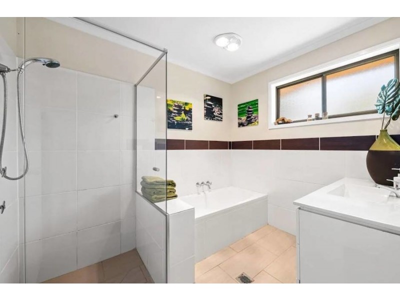 39 Balyata Crescent, Mooloolaba QLD 4557