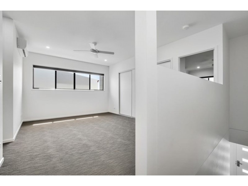 11 Claremont Drive, Maroochydore QLD 4558