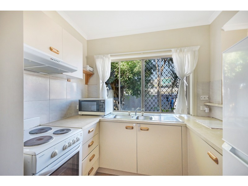 2/10 Mungar St, Maroochydore QLD 4558