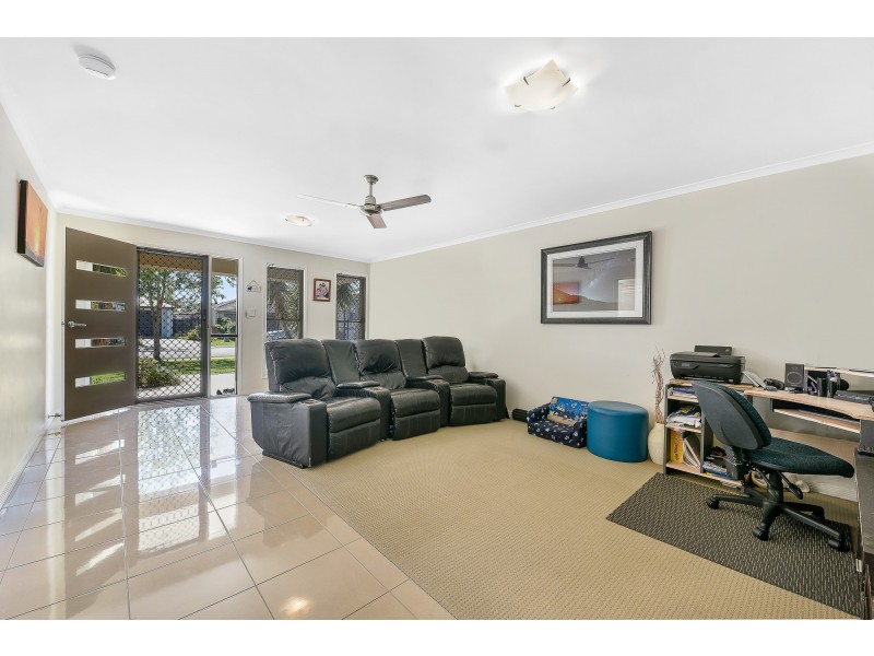 4 Mansell St, Meridan Plains QLD 4551