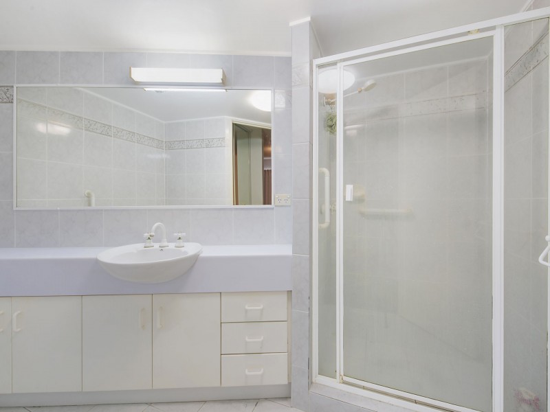 3/2 Duporth Avenue, Maroochydore QLD 4558