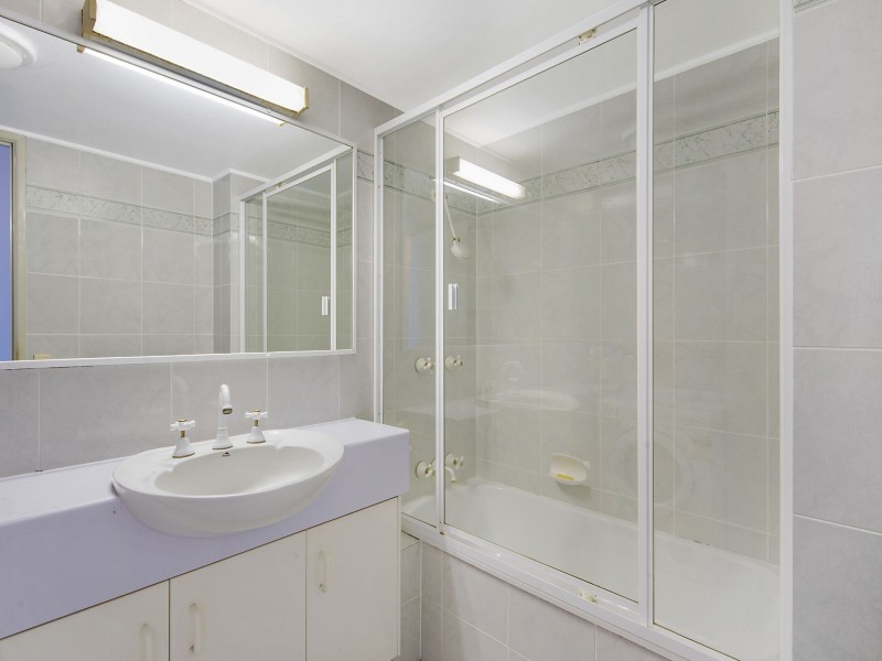 3/2 Duporth Avenue, Maroochydore QLD 4558