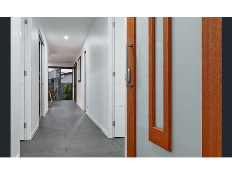 1/7 Wotama Ct, Mooloolaba QLD 4557