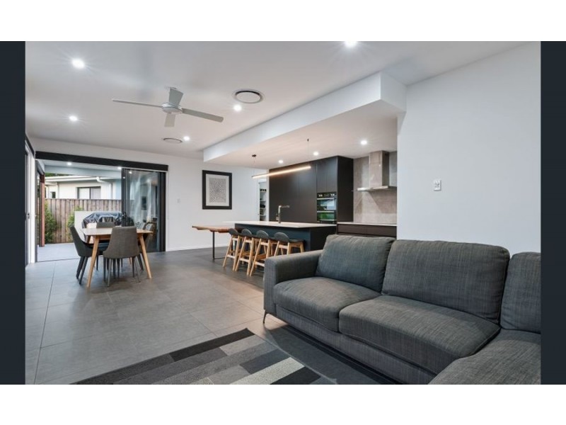 1/7 Wotama Ct, Mooloolaba QLD 4557