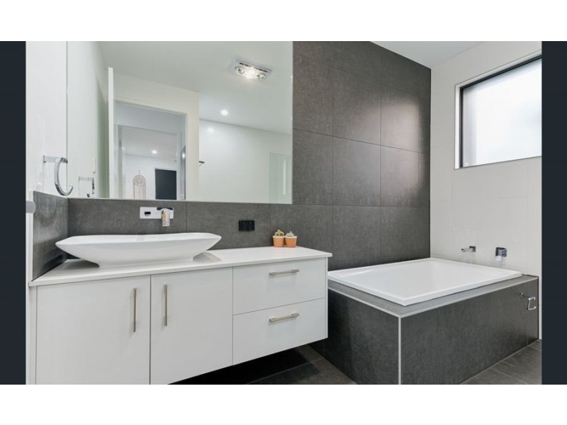 1/7 Wotama Ct, Mooloolaba QLD 4557