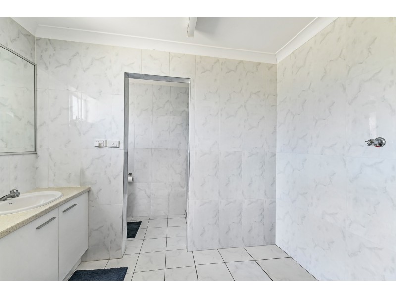 14 Hinley Ave, Maroochydore QLD 4558
