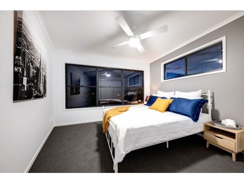 2/99 Bundilla Boulevard, Mountain Creek QLD 4557