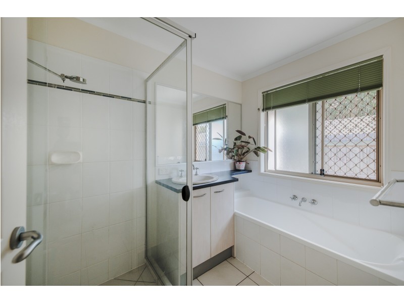 14 Tolman St, Sippy Downs QLD 4556