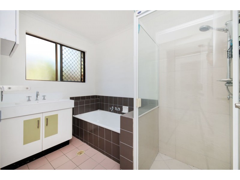 2/6 Moomba Street, Pacific Paradise QLD 4564