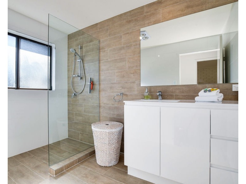 5/2-4 Bahlaka Street, Mooloolaba QLD 4557