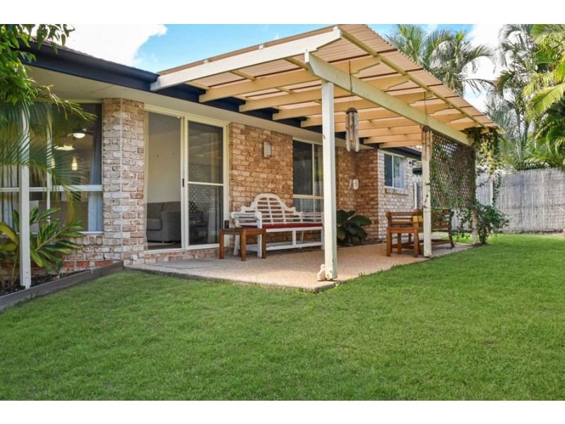 37 Fernleigh Crescent, Mooloolaba QLD 4557