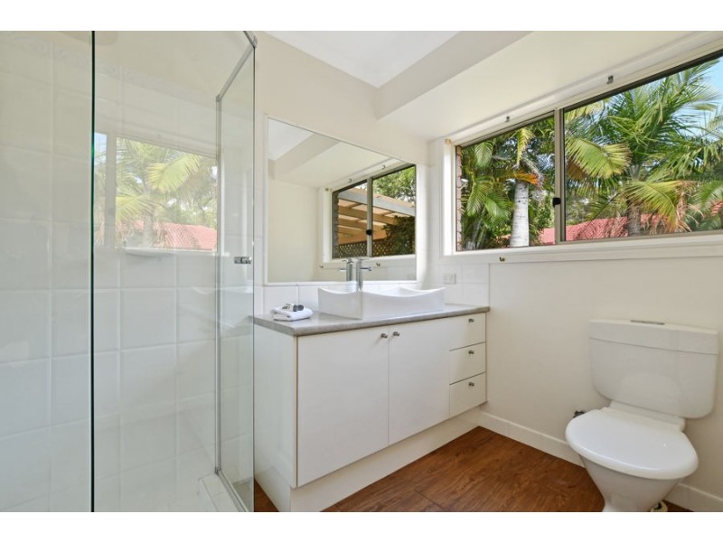 37 Fernleigh Crescent, Mooloolaba QLD 4557