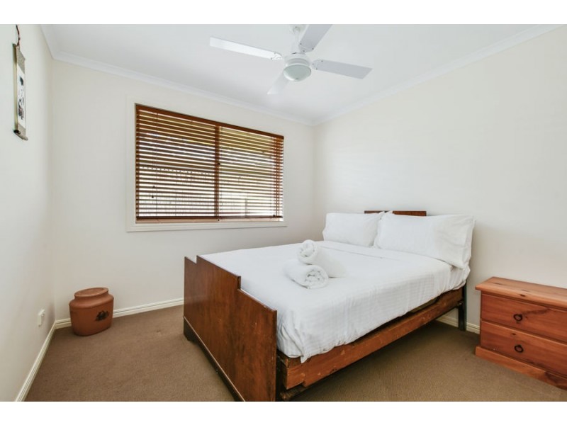 37 Fernleigh Crescent, Mooloolaba QLD 4557