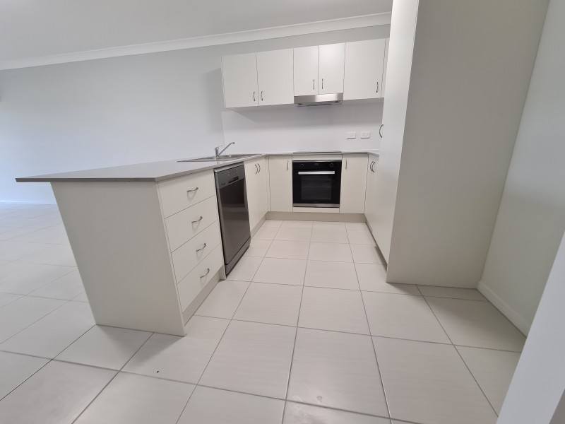 1-2/11B Archie St, Nambour QLD 4560