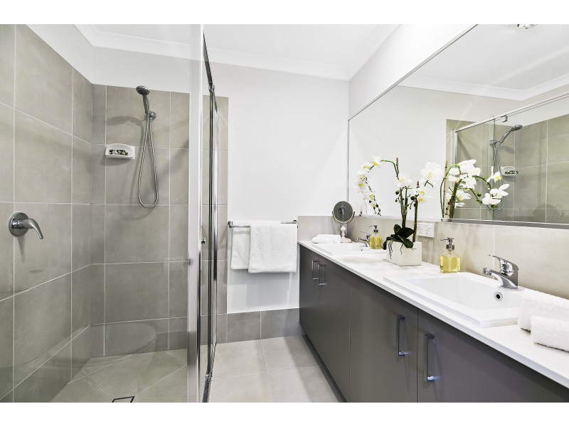 1-2/11B Archie St, Nambour QLD 4560