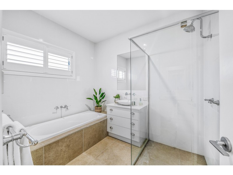 67 Macintyre Cres, Pelican Waters QLD 4551