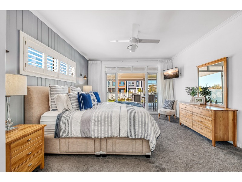 67 Macintyre Cres, Pelican Waters QLD 4551