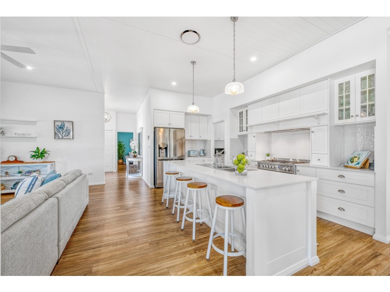 67 Macintyre Cres, Pelican Waters QLD 4551