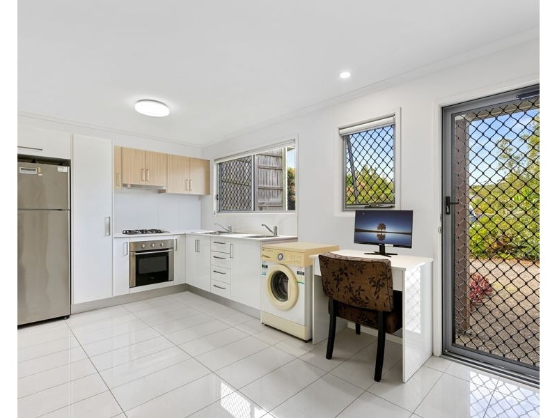 2 7 Perren Crescent, Bli Bli QLD 4560