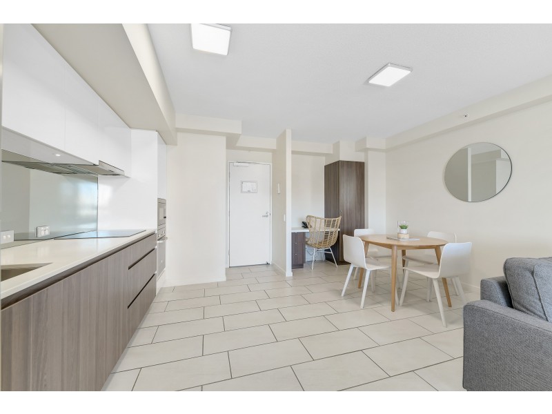 706/25 First Avenue, Mooloolaba QLD 4557