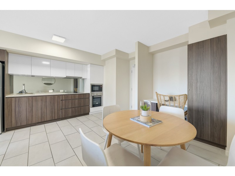 706/25 First Avenue, Mooloolaba QLD 4557