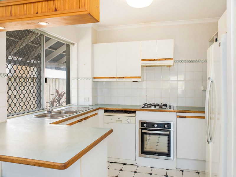 1/12 Carrothool Place, Mooloolaba QLD 4557