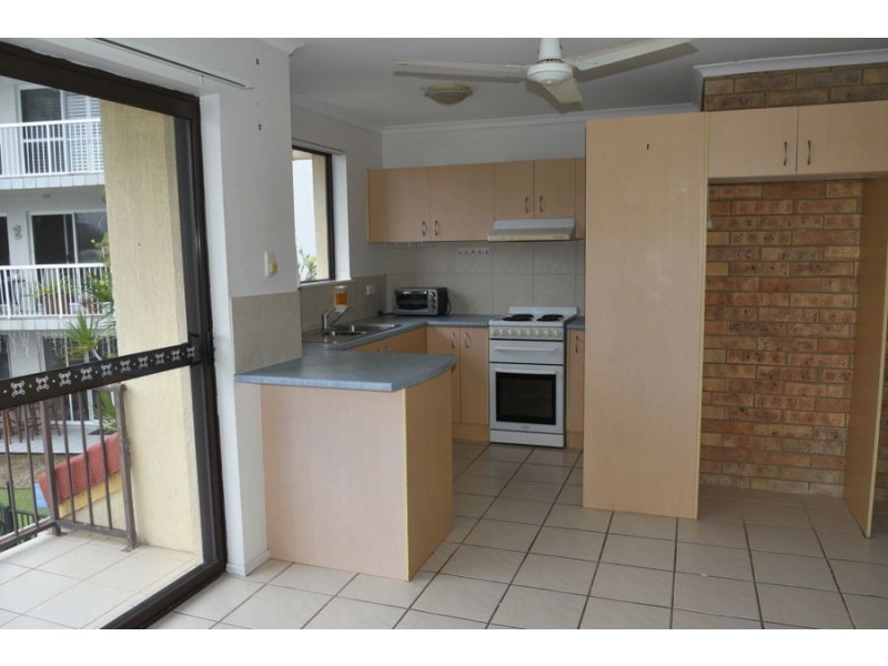 7/4 Yallanga Place, Mooloolaba QLD 4557