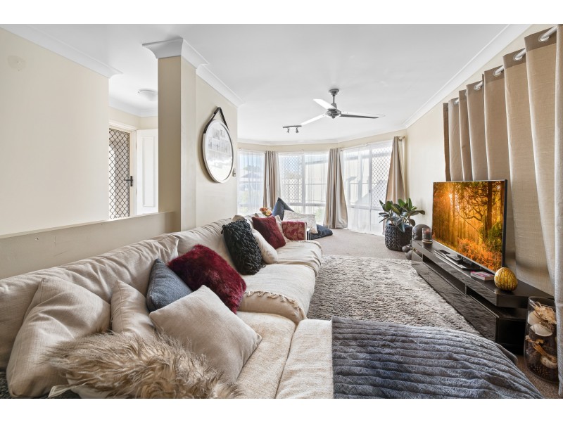 32 Magellan Cres, Sippy Downs QLD 4556